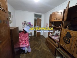 apartament-4-camere-90-mp-cu-garaj-si-pivnita-decomandat-2