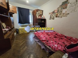 apartament-4-camere-90-mp-cu-garaj-si-pivnita-decomandat-7