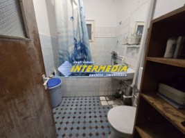 apartament-4-camere-90-mp-cu-garaj-si-pivnita-decomandat-8