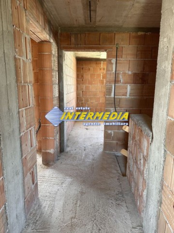 casa-noua-la-rosu-de-vanzare-cu-teren-900-mp-la-asfalt-6
