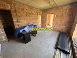 casa-noua-la-rosu-de-vanzare-cu-teren-900-mp-la-asfalt-16