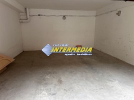 apartament-3-camere-84-mp-cu-garaj-finisat-mobilat-cetate-10