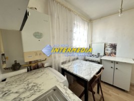 chirie-garsoniera-28-mp-spatioasa-vedere-panoramica-cetate-m-uri-bulevard-mobilata-utilata-complet-2