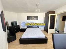 chirie-garsoniera-28-mp-spatioasa-vedere-panoramica-cetate-m-uri-bulevard-mobilata-utilata-complet-9