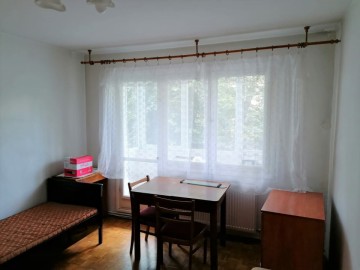 garsoniera-decomandata-in-bloc-cu-apartamente-zona-uranus