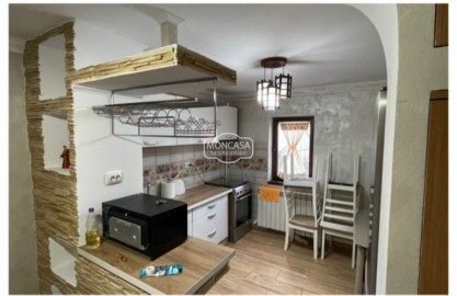 apartament-2-camere-zona-scoala-11-parter