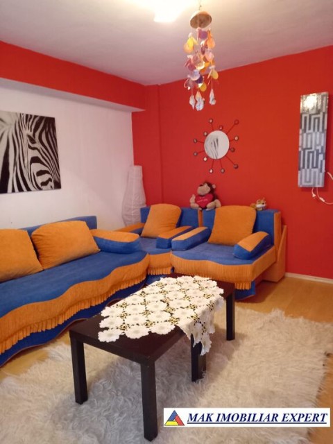vand-apartament-3-camere-confort-1-etaj-3-lacul-tei-bucuresti-sector-2