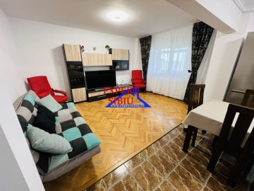 inchiriez-apartament-4-camere-decomandat-zona-mihai-viteazul-langa-biserica
