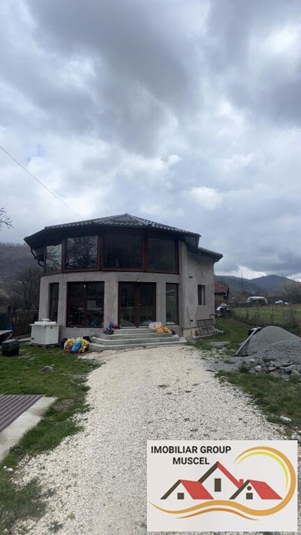 vila-de-vanzare-5-camere-mobilata-si-utilata-in-dragoslavele-pret-180000-euro
