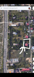 casa-pe-la-rosu-spre-gri-teren-1500-mp-situata-in-orasul-galati-drumul-de-centuradrumul-viilor-zona-bogcar-marcriss-fosta-uniterm-piscina-pe-terasaetaj-3-dormitoare-cu-dressing-si-baie-proprie-centrala-pe-lemne-bosch-cablu-tv-si-intern