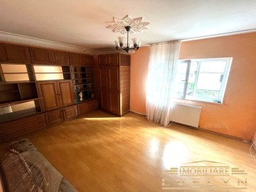 apartament-2-camere-transformat-in-3-zona-directia-muncii-pret-350-euro-negociabil