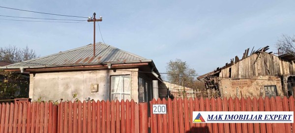 casa-4-camere-si-teren-270-mp-de-vanzare-in-giurgiu-confortabila-si-spatioasa