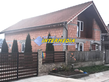 casa-noua-la-rosu-teren-1000-mp-toate-utilitatile-cu-pivnita