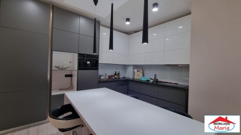 apartament-4-camere-central-in-bloc-cu-lift