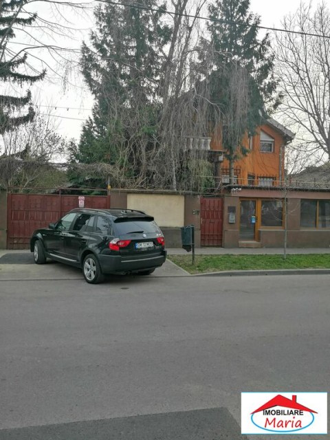 casa-solida-cu-teren-719-mp-in-piata-titulescu