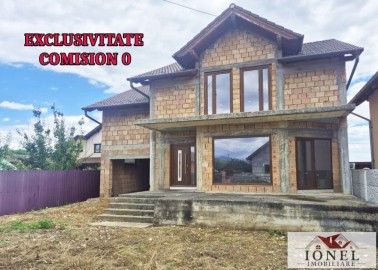 vanzare-casa-in-stremt