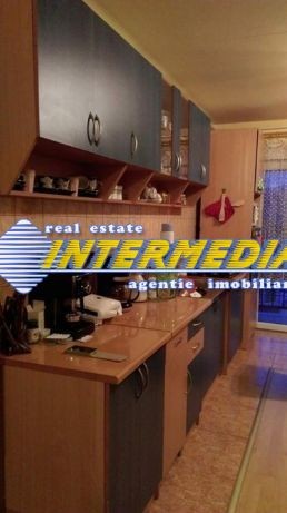 apartament-3-camere-decomandat-bloc-nou-de-vanzare-cetate-4