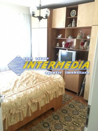 apartament-2-camere-decomandat-etaj-3-cetate-zona-stadion