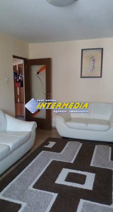 apartament-3-camere-de-vanzare-cetate-ultracentral-57800-euro-0