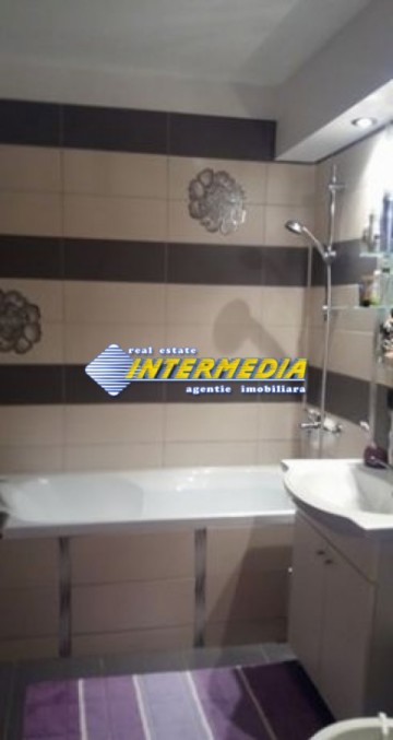 apartament-3-camere-de-vanzare-cetate-ultracentral-57800-euro-3