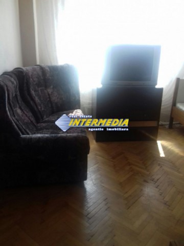 apartament-2-camere-de-vanzare-cetate-zona-mercur-3