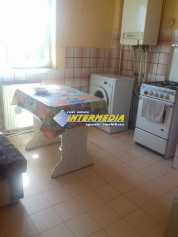 apartament-2-camere-de-vanzare-cetate-zona-mercur-4