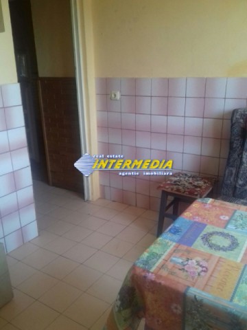 apartament-2-camere-de-vanzare-cetate-zona-mercur-6