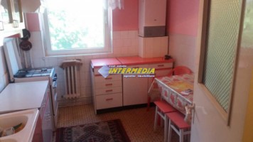 apartament-2-camere-decomandat-de-vanzare-cetate-mercur-5