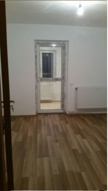 vand-apartament-de-3-camere-in-cetate-zona-closca-2