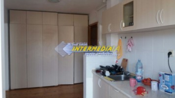 apartament-2-camere-decomandate-de-vanzare-0