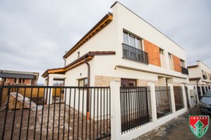 casa-de-tip-duplex-de-vanzare-in-selimbar-0