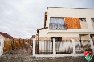 casa-de-tip-duplex-de-vanzare-in-selimbar-2