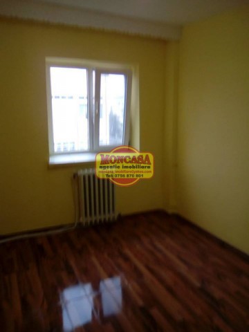 apartament-4-camere-zona-primaverii-bcr-19
