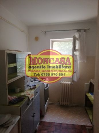 apartament-2-camere-decomandat-etaj-1-zona-spitalul-de-copii-3