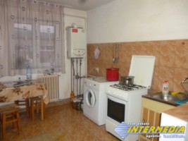 apartament-2-camere-de-inchiriat-cetate-piata-5