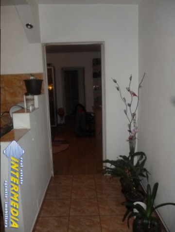 apartament-2-camere-de-inchiriat-cetate-piata-7