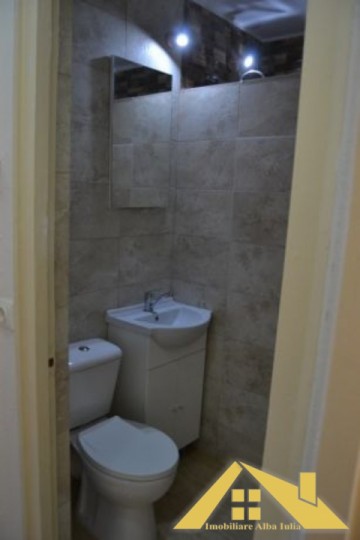 apartament-2-camere-zona-cetate-etaj-2