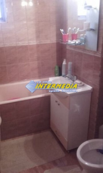 apartament-2-camere-decomandat-de-vanzare-cetate-1