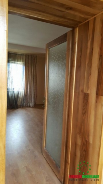 casa-deosebita-de-vanzare-in-comuna-carta-jud-sibiu-20