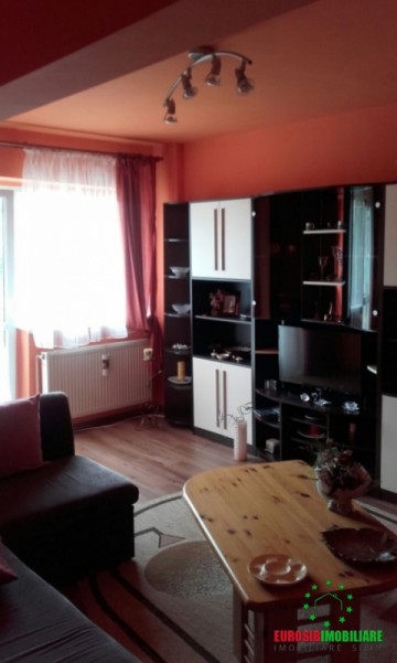 apartament-3-camere-decomandat-de-vanzare-in-ocna-sibiului-zona-centrala-3