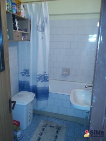 apartament-3-camere-74-mp-utili-si-10-mp-balcon-de-vanzare-in-zona-alba-iulia-turnisor-10