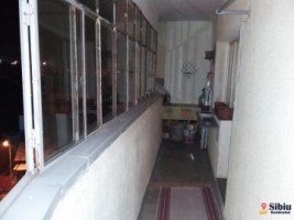 apartament-3-camere-74-mp-utili-si-10-mp-balcon-de-vanzare-in-zona-alba-iulia-turnisor-15