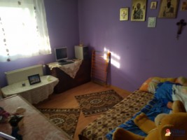 casa-cu-3-camere-si-gradina-de-vanzare-in-avrig-5