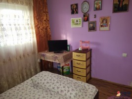 casa-cu-3-camere-si-gradina-de-vanzare-in-avrig-13