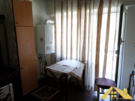 apartament-3-camere-decomandate-cu-scara-interioara-in-centru-4