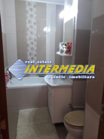 apartament-3-camere-decomandat-cetate-3