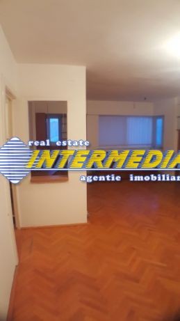 apartament-3-camere-cu-2-bai-de-vanzare-centru-2