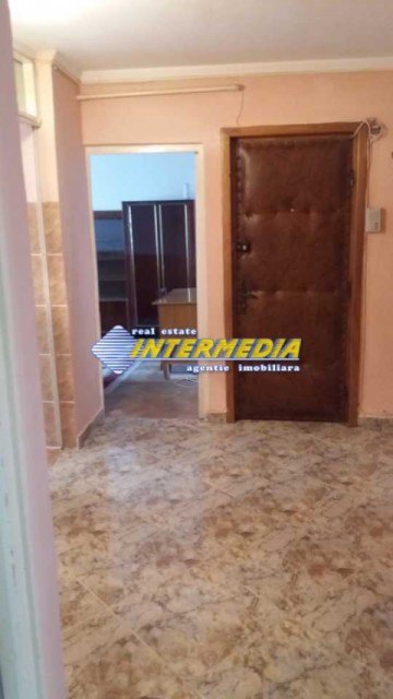 apartament-cu-2-camere-de-vanzare-cu-garaj-alba-iulia-6