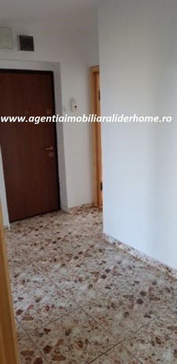 apartament-3-camere-decomandat-zona-spital-mavromati-3