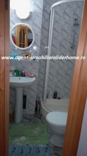 apartament-4-camere-decomandat-zona-capat-1-4